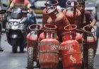 महंगी हुई रसोई गैस, LPG गैस सिलेंडर के दाम में 50 रुपये की बढ़ोतरी