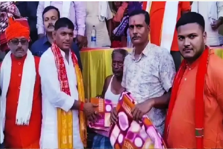 भीषण गर्मी में बिहार के खेल मंत्री ने बांट दिए 600 कंबल