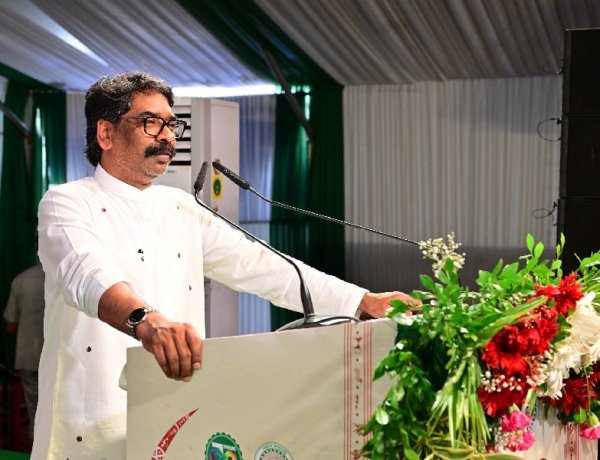 CM हेमंत सोरेन बोले : “छात्रों की बात, छात्रों के साथ”, पारदर्शी और निष्पक्ष परीक्षा व्यवस्था सरकार की सर्वोच्च प्राथमिकता